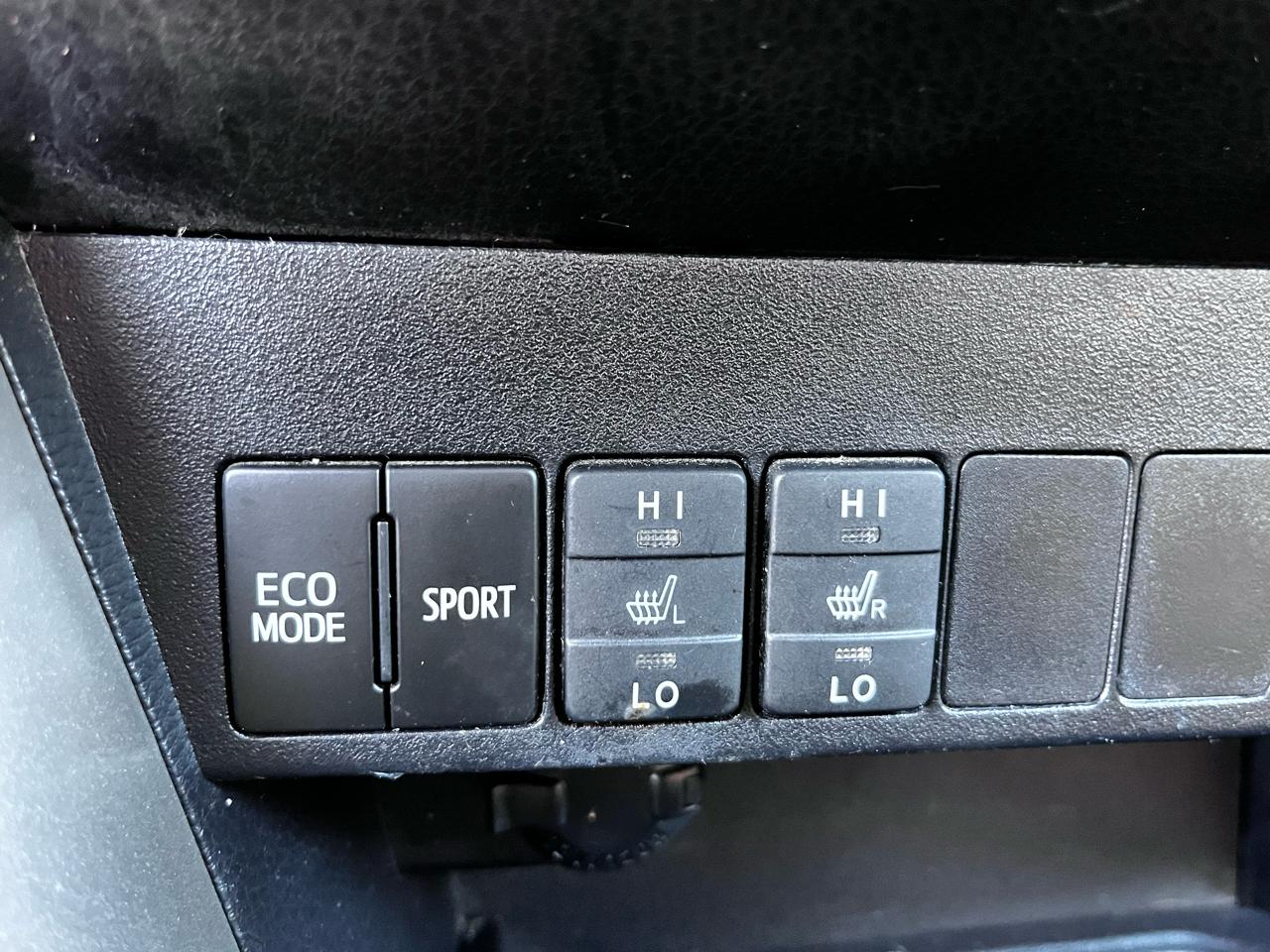 Toyota RAV4 FWD 4dr Limited (Natl) 2015