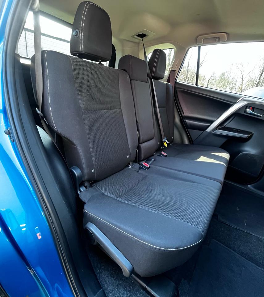 Toyota RAV4 Adventure FWD (Natl) 2018