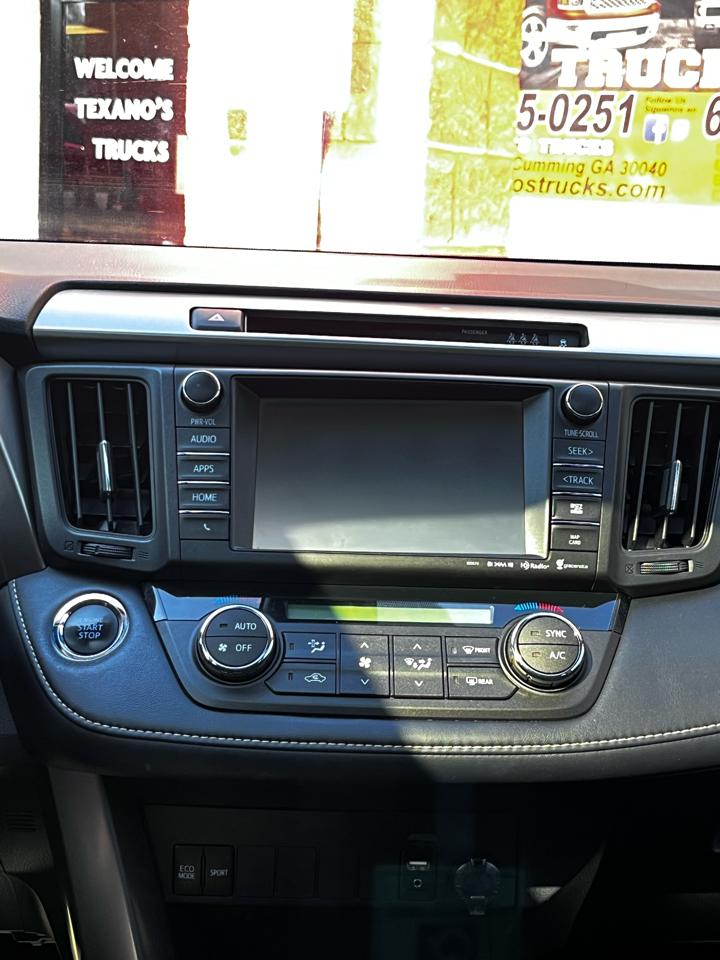 Toyota RAV4 Adventure FWD (Natl) 2018