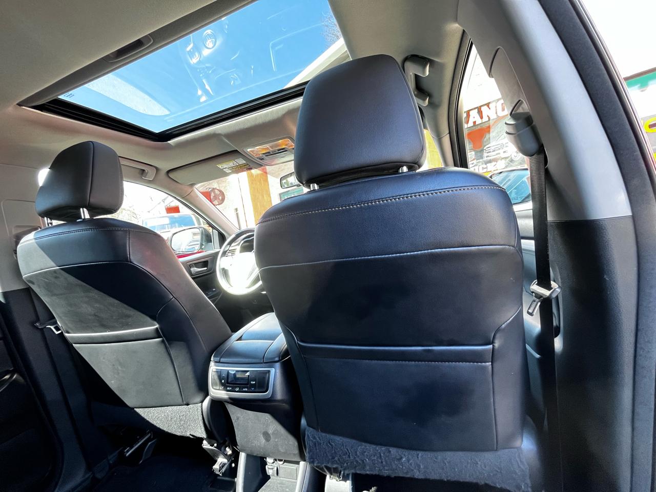 Toyota Highlander FWD 4dr V6 XLE (Natl) 2015