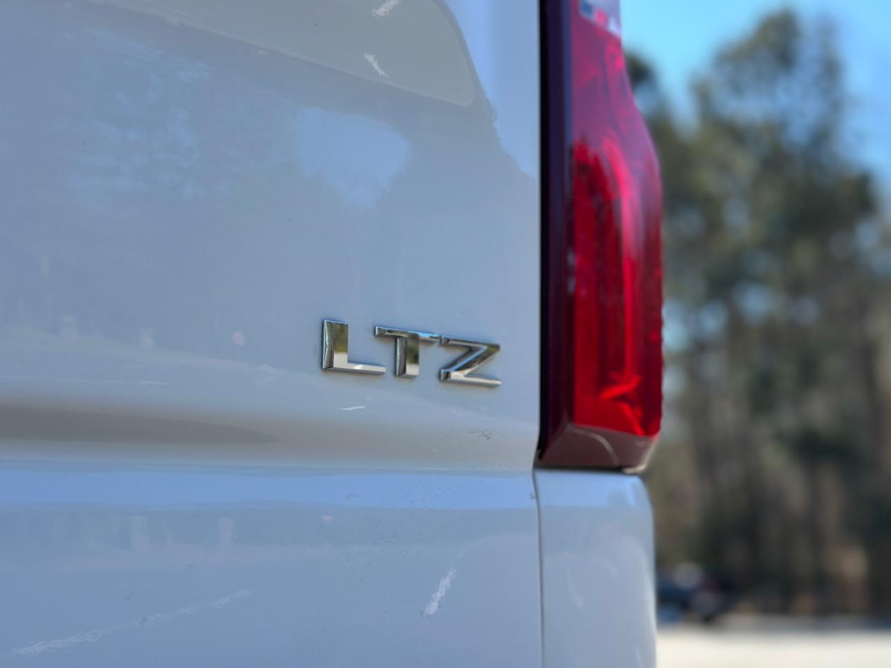 Chevrolet Silverado 1500 4WD Crew Cab 147" LTZ 2019