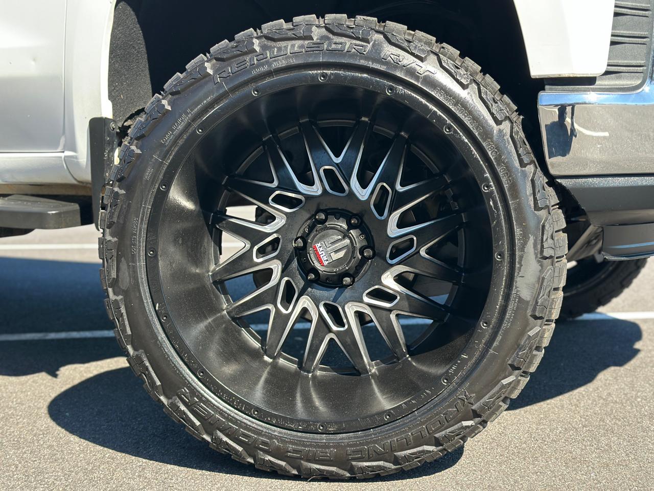 Chevrolet Silverado 1500 4WD Crew Cab 147" LTZ 2019