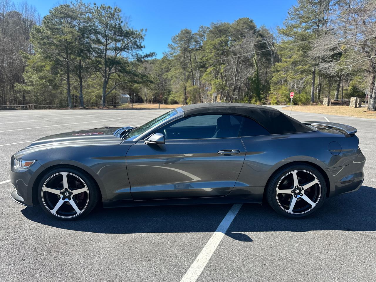 Ford Mustang 2dr Conv V6 2015