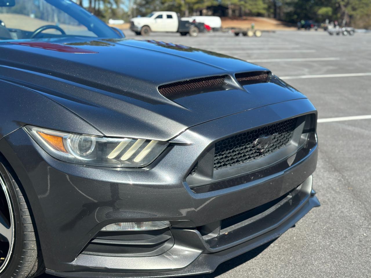 Ford Mustang 2dr Conv V6 2015