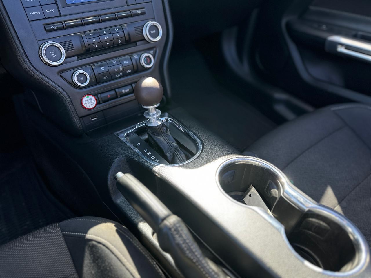 Ford Mustang 2dr Conv V6 2015