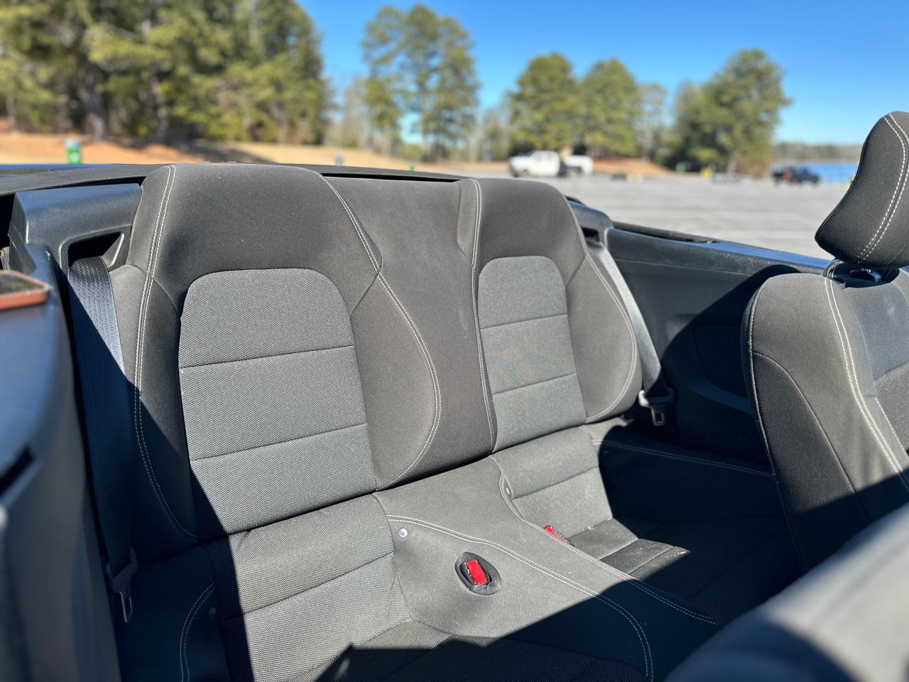 Ford Mustang 2dr Conv V6 2015