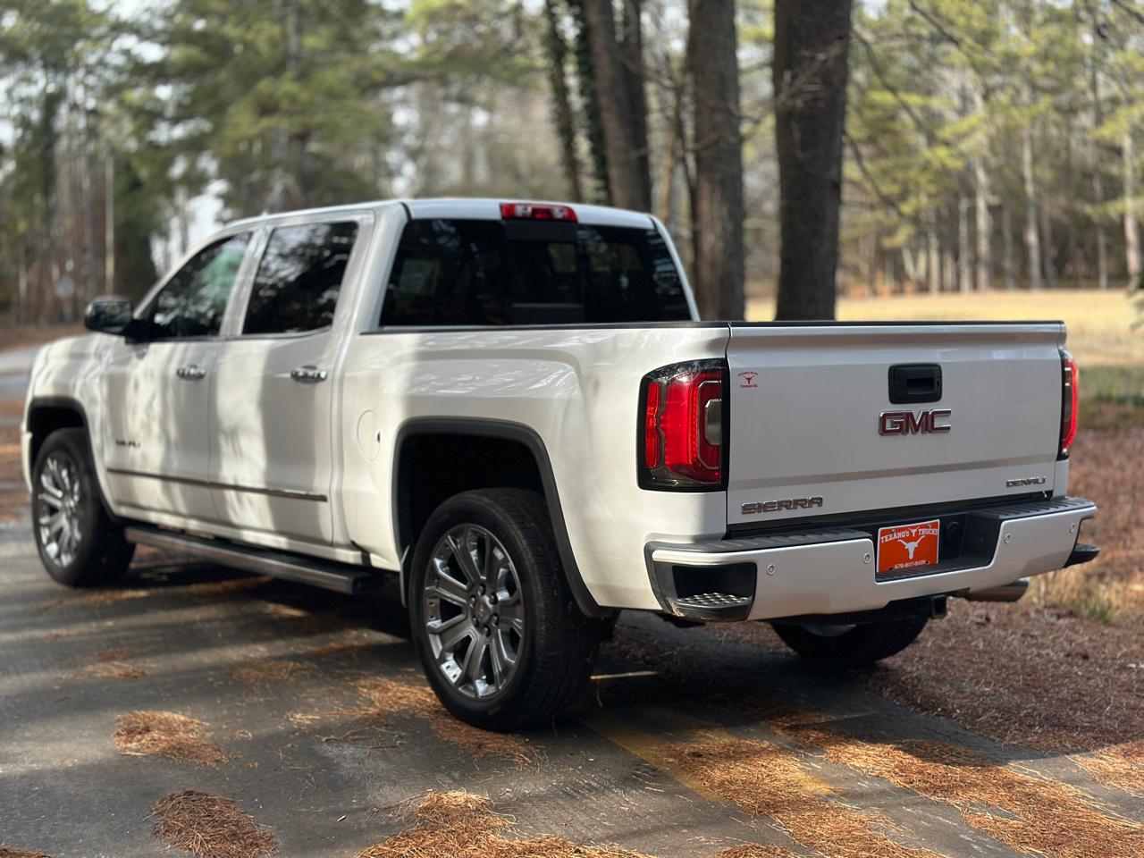 GMC Sierra 1500 4WD Crew Cab 143.5" Denali 2016