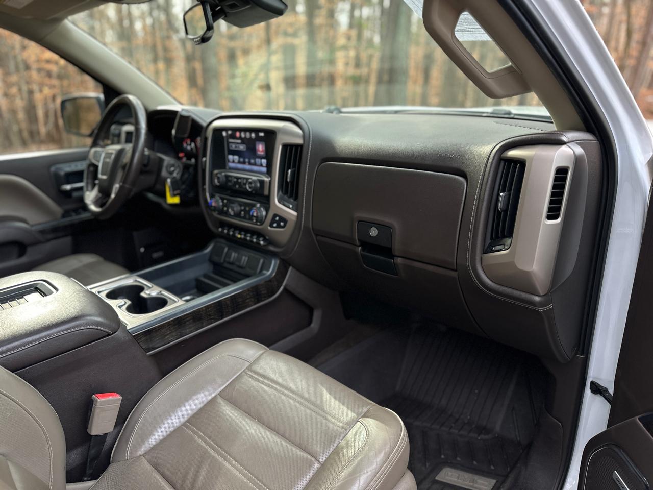 GMC Sierra 1500 4WD Crew Cab 143.5" Denali 2016