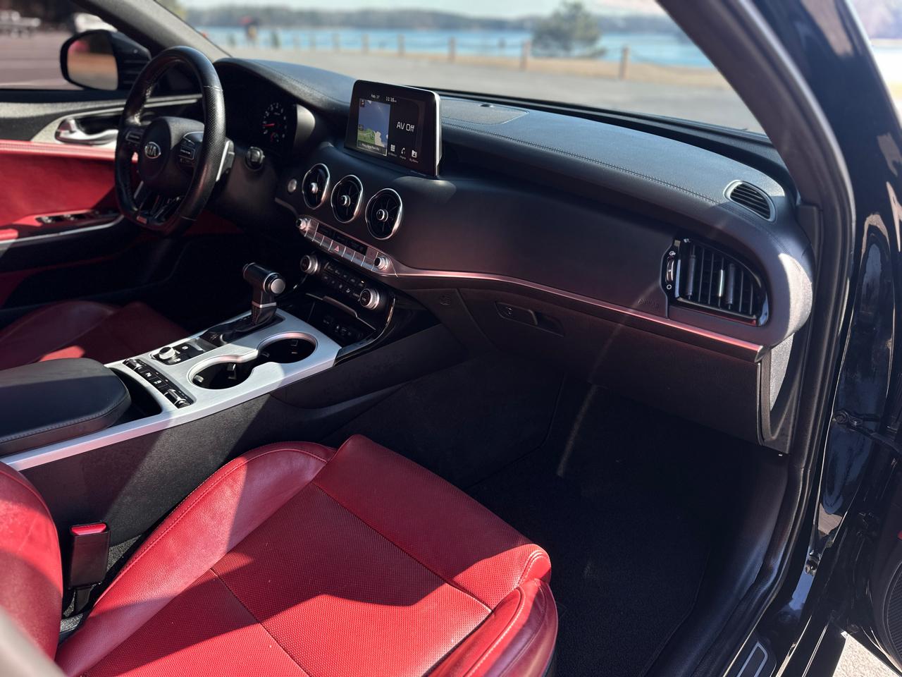 Kia Stinger GT1 RWD 2018