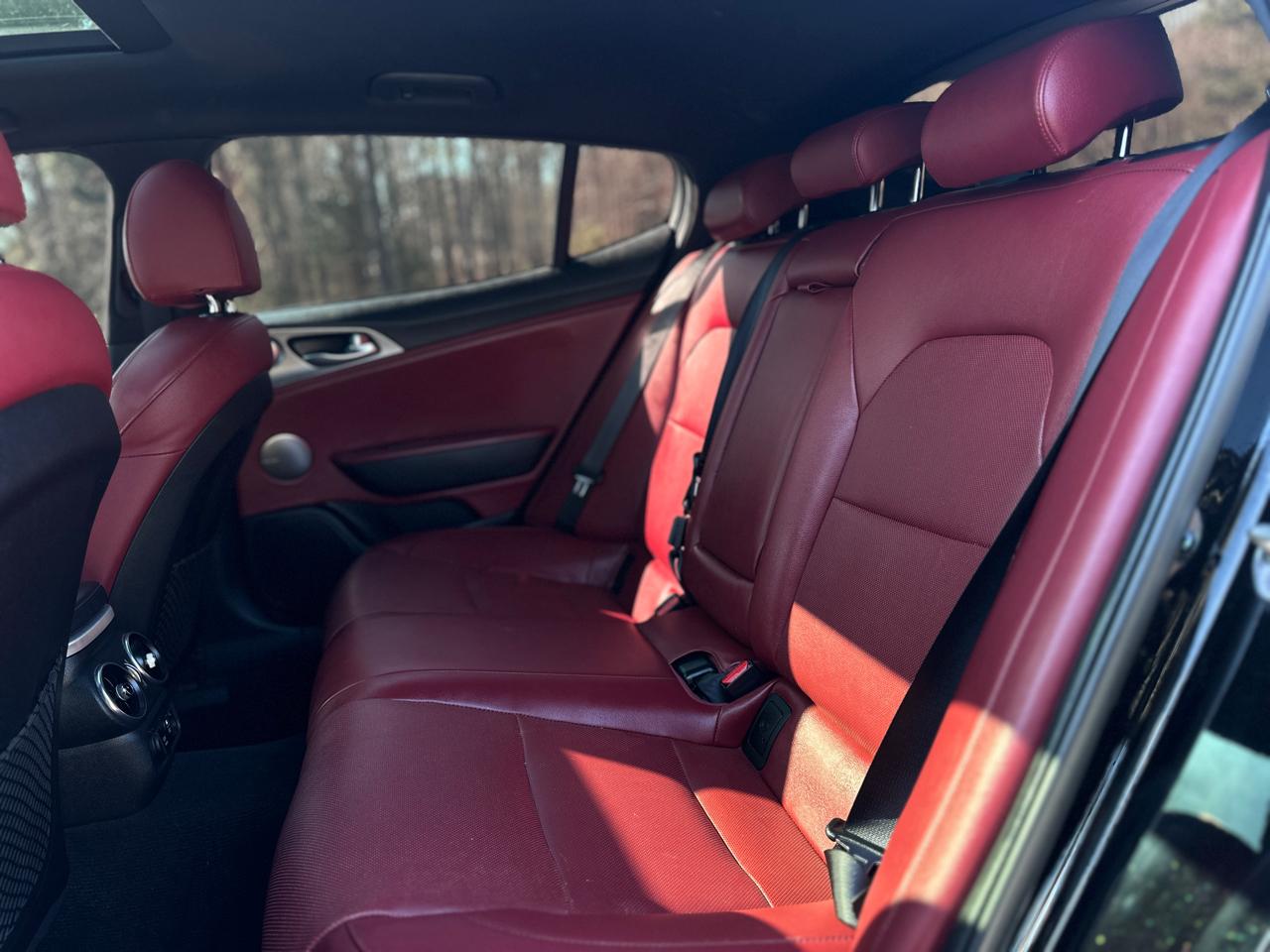 Kia Stinger GT1 RWD 2018