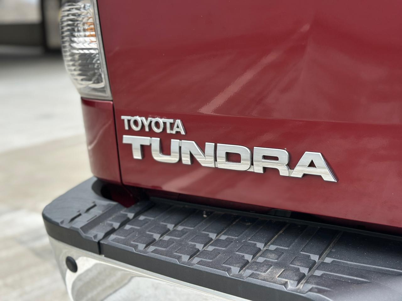 Toyota Tundra 2WD Double 145.7" 5.7L V8 LTD (Natl 2007