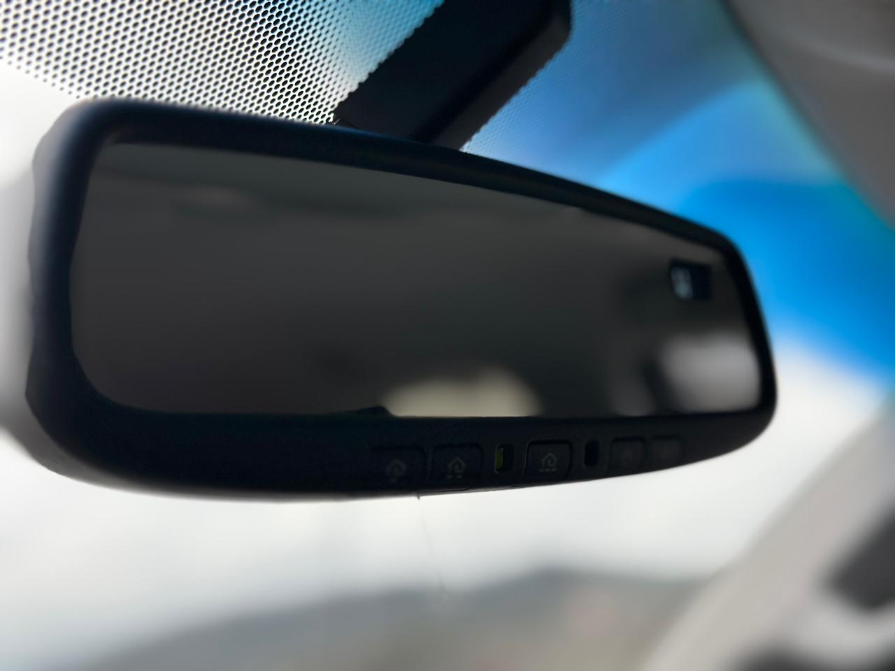 Toyota Tundra 2WD Double 145.7" 5.7L V8 LTD (Natl 2007