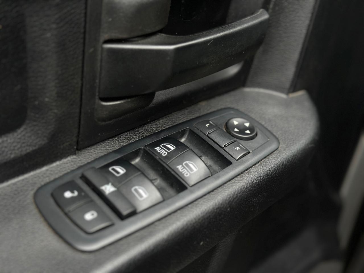 RAM 2500 4WD Crew Cab 149" Tradesman 2013