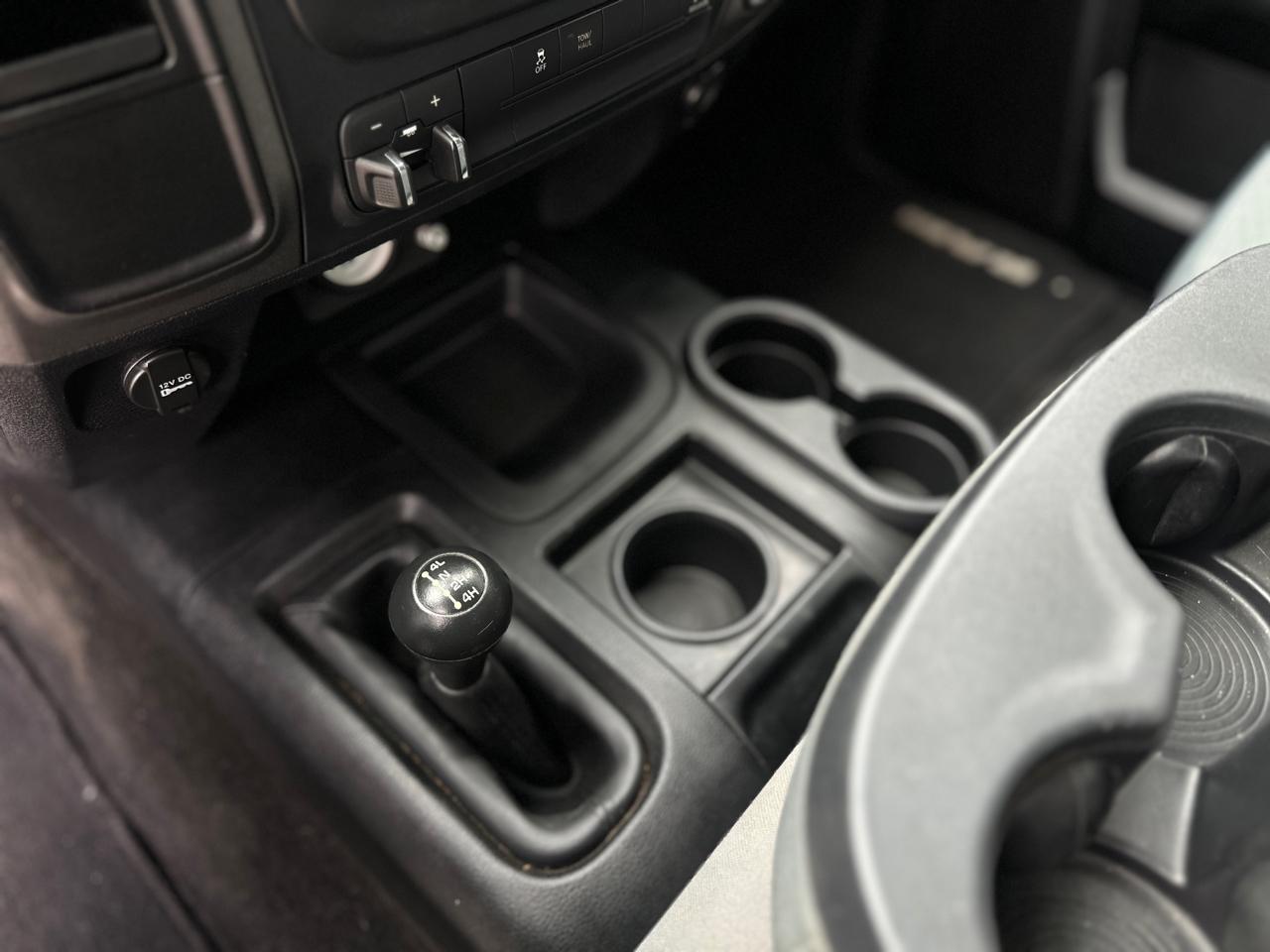 RAM 2500 4WD Crew Cab 149" Tradesman 2013