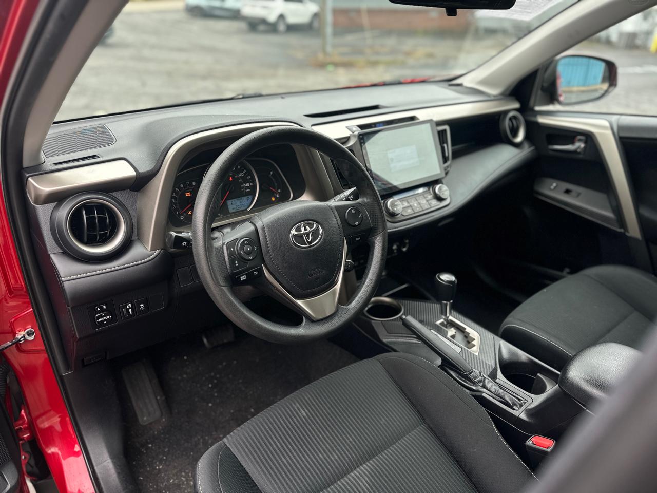 Toyota RAV4 FWD 4dr XLE (Natl) 2015