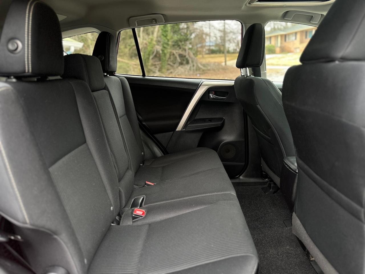 Toyota RAV4 FWD 4dr XLE (Natl) 2015