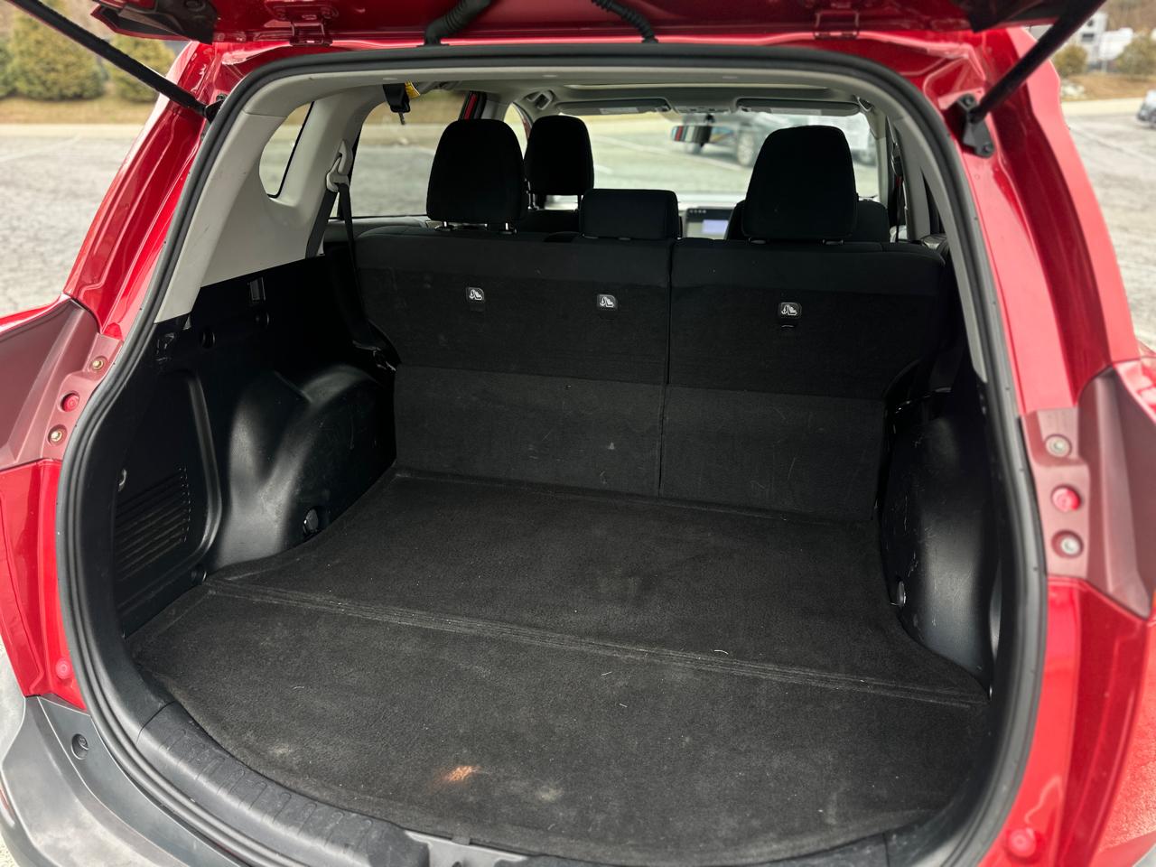 Toyota RAV4 FWD 4dr XLE (Natl) 2015