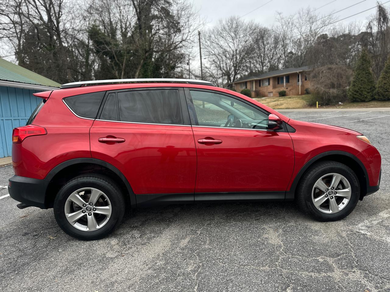 Toyota RAV4 FWD 4dr XLE (Natl) 2015