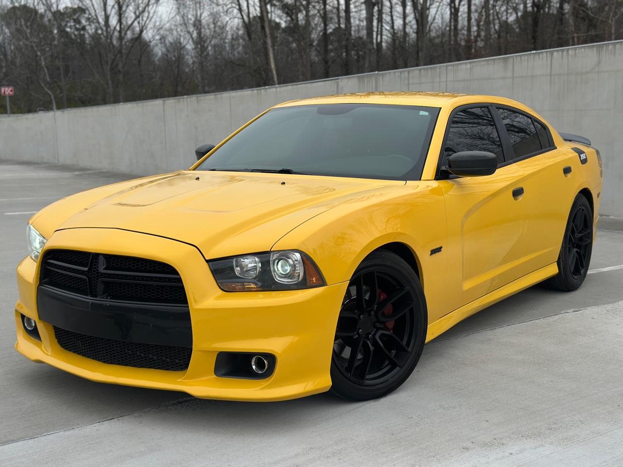 Dodge Charger 4dr Sdn SRT8 Super Bee RWD 2012