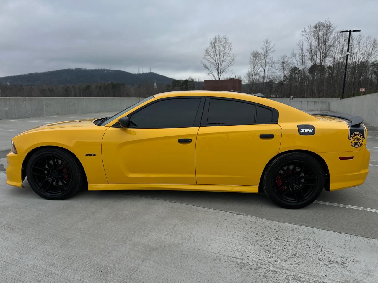 Dodge Charger 4dr Sdn SRT8 Super Bee RWD 2012