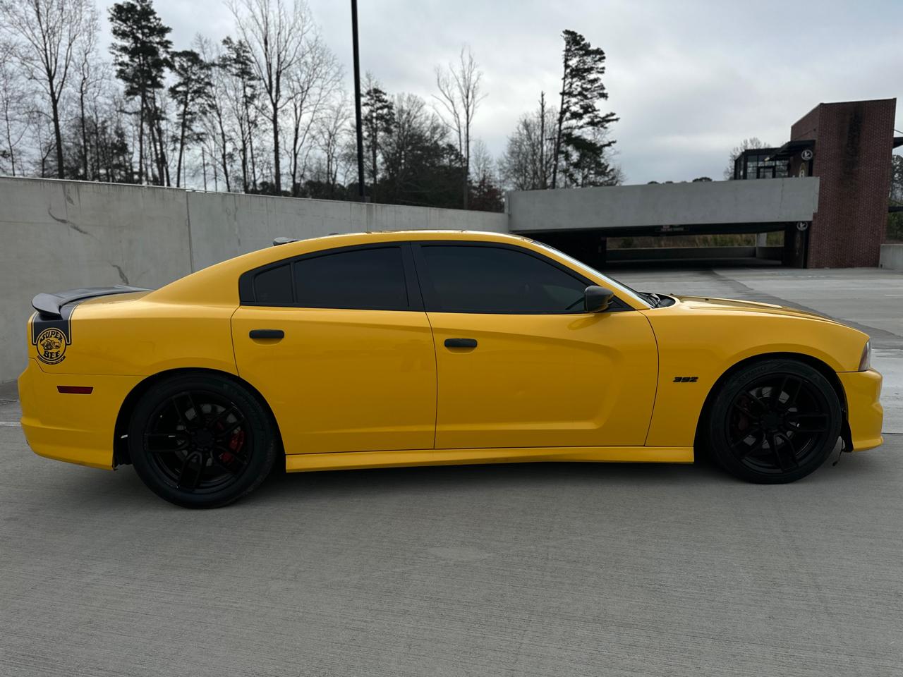 Dodge Charger 4dr Sdn SRT8 Super Bee RWD 2012