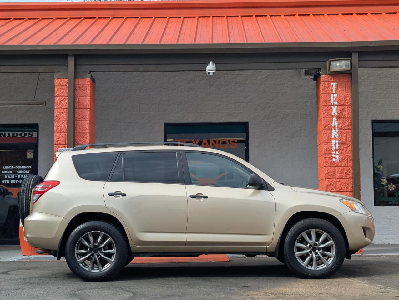 Toyota RAV4 4WD 4dr I4 (Natl) 2012