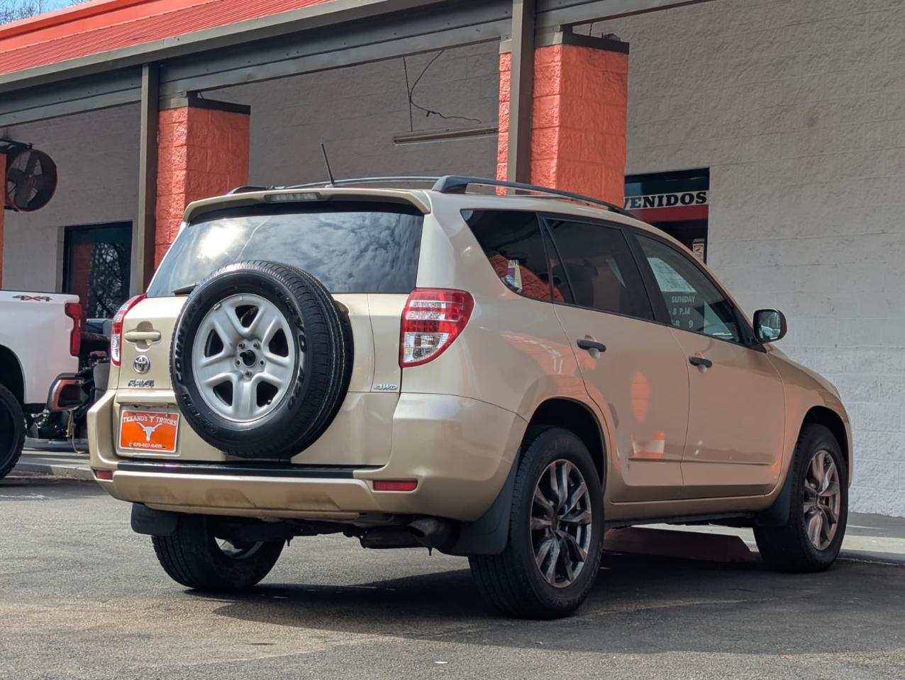 Toyota RAV4 4WD 4dr I4 (Natl) 2012