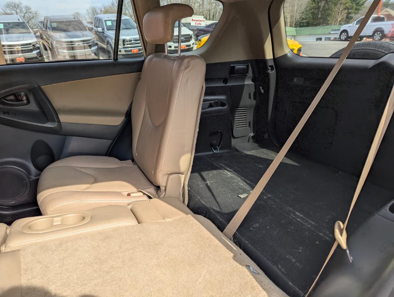 Toyota RAV4 4WD 4dr I4 (Natl) 2012