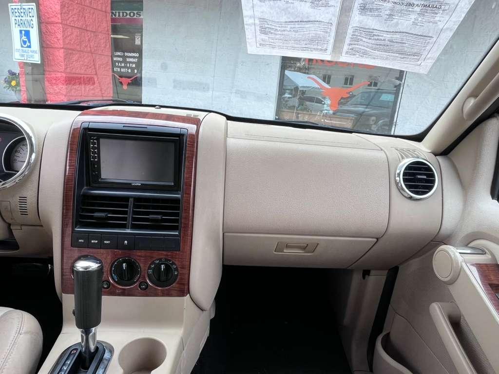 Ford Explorer 4dr 114" WB 4.0L Eddie Bauer 2006