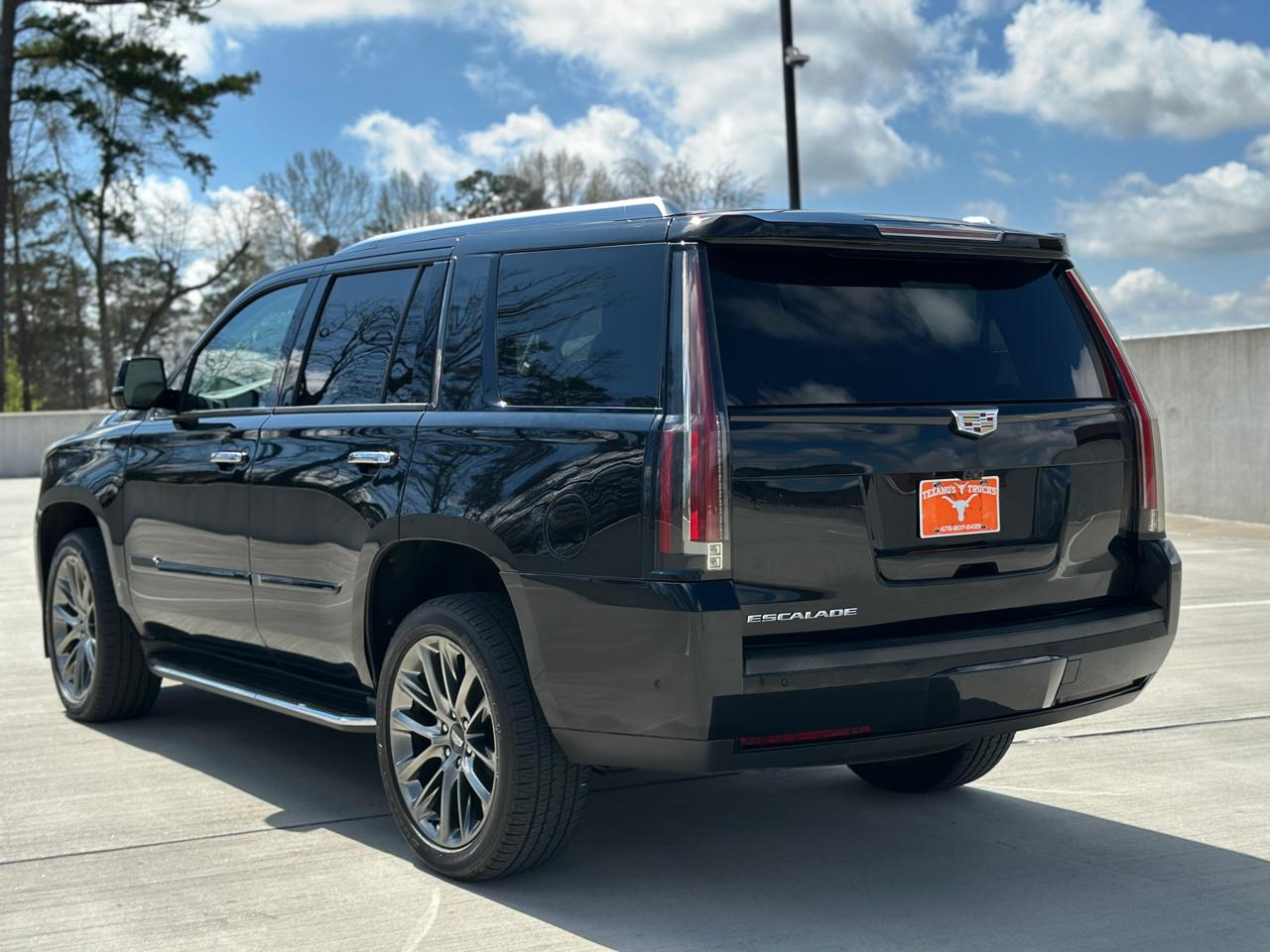 Cadillac Escalade 2WD 4dr Luxury 2020