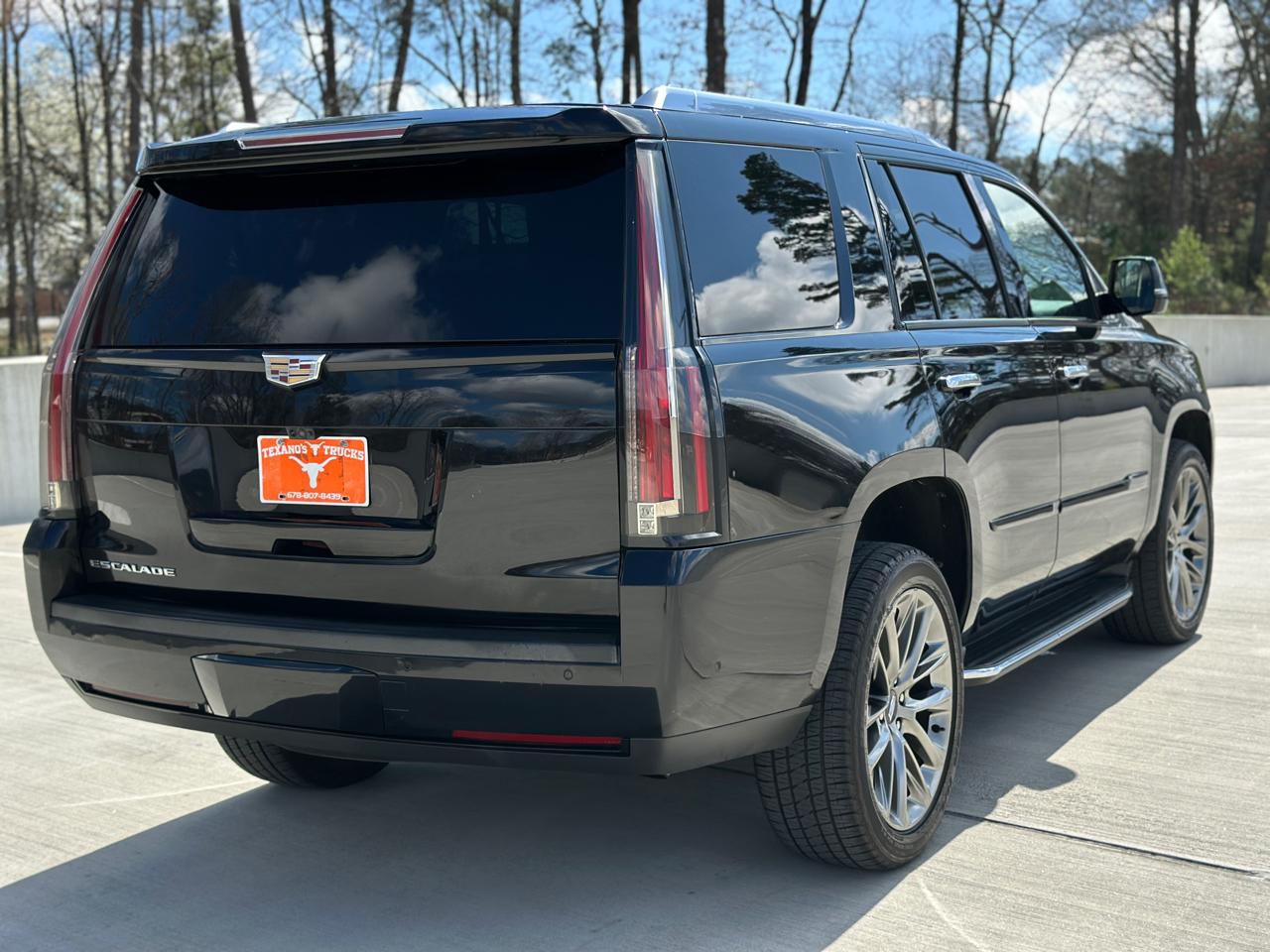 Cadillac Escalade 2WD 4dr Luxury 2020