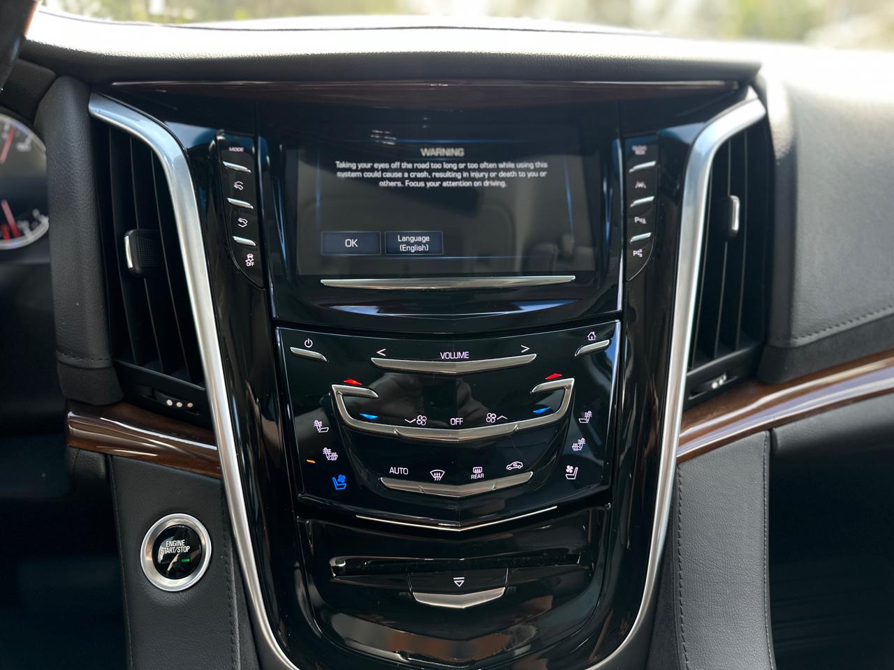 Cadillac Escalade 2WD 4dr Luxury 2020