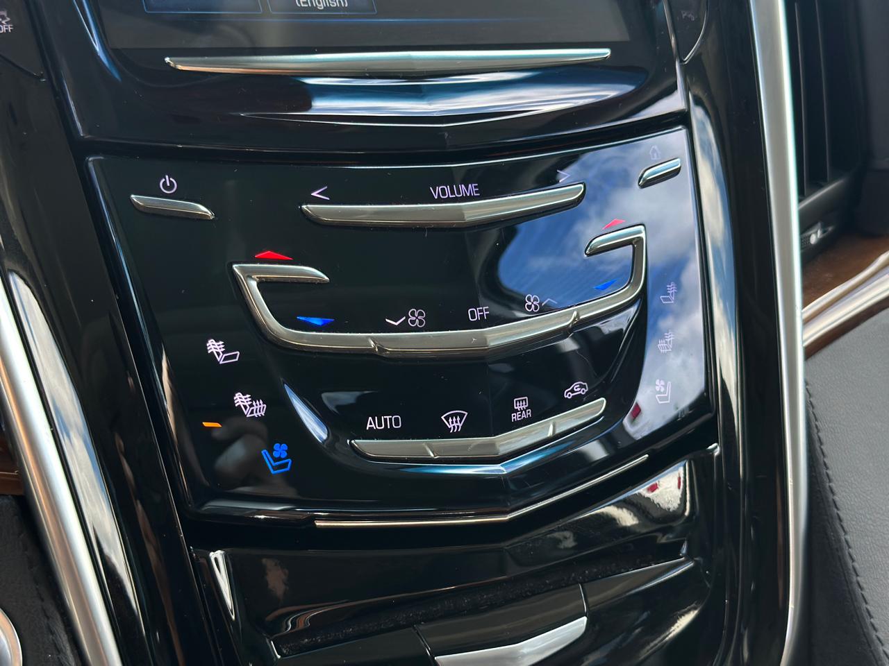 Cadillac Escalade 2WD 4dr Luxury 2020