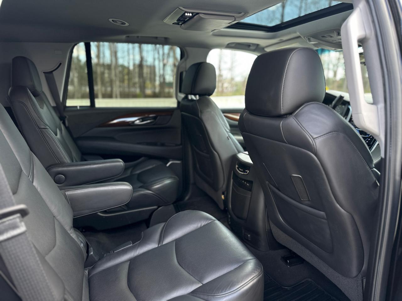 Cadillac Escalade 2WD 4dr Luxury 2020