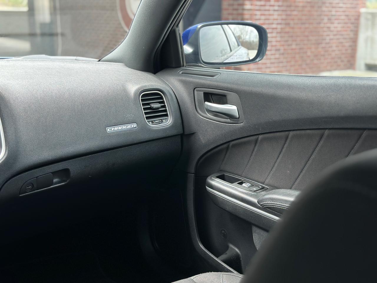 Dodge Charger SXT RWD 2019