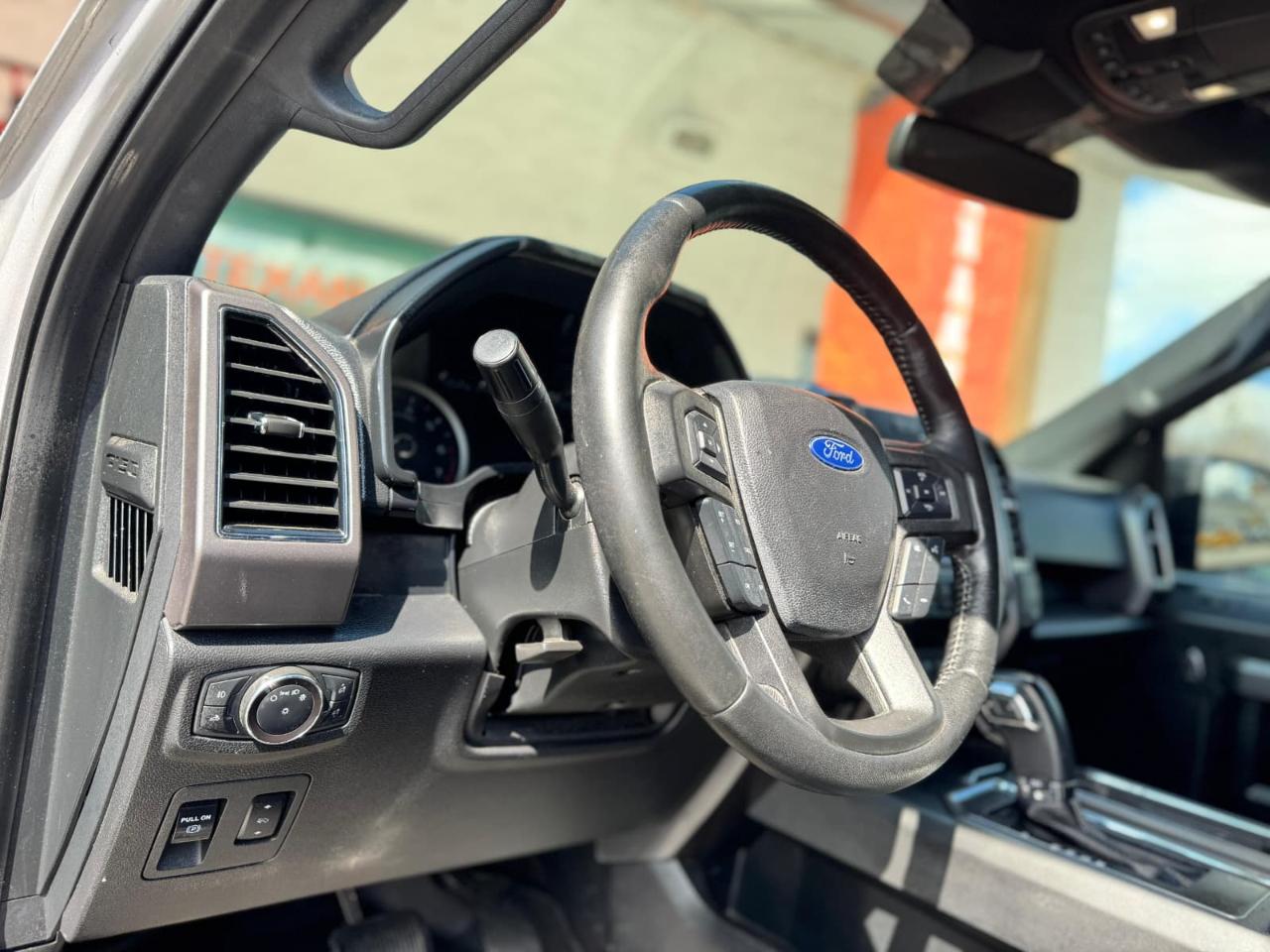 Ford F-150 FX4 SuperCrew 5.5-ft. Bed 4WD 2019