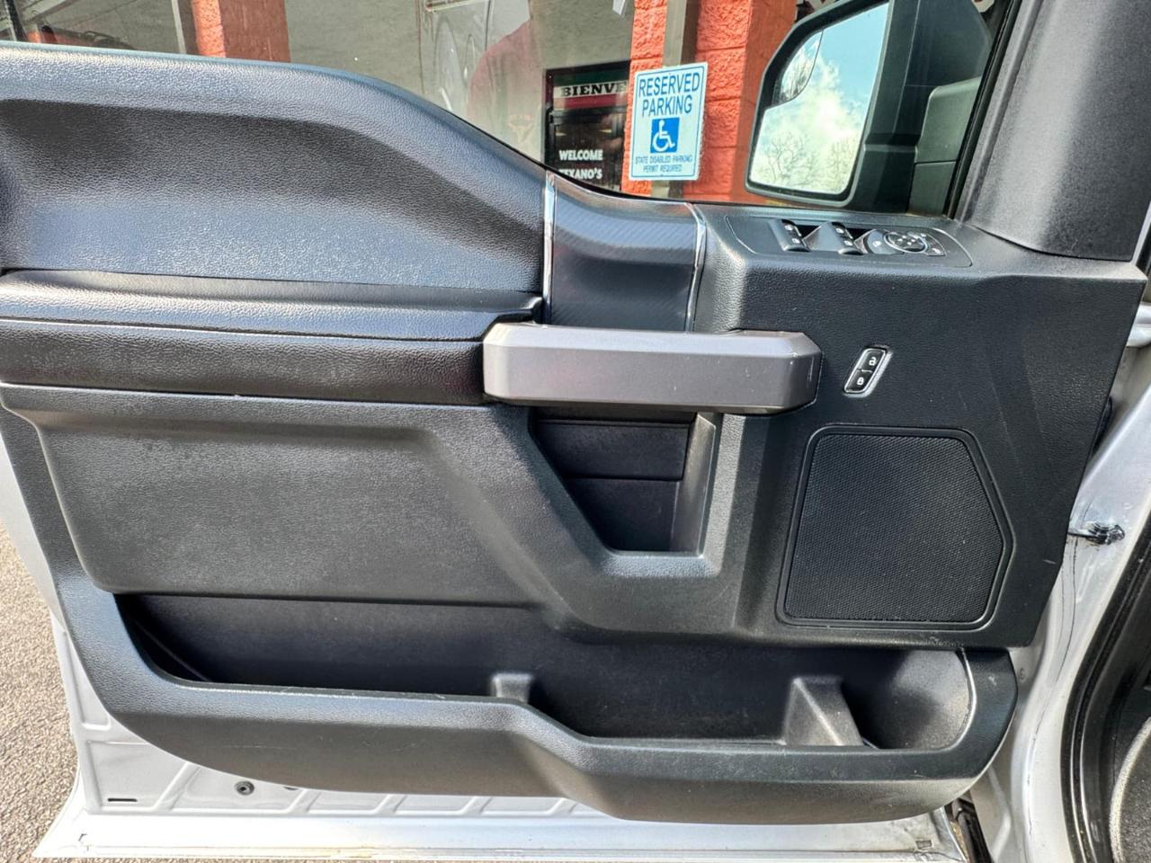 Ford F-150 FX4 SuperCrew 5.5-ft. Bed 4WD 2019