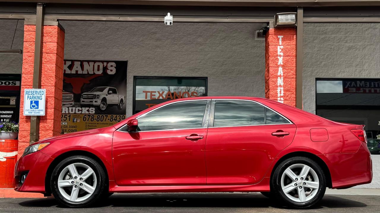 Toyota Camry 4dr Sdn I4 Auto SE Sport Limited Edition (Natl) 2012