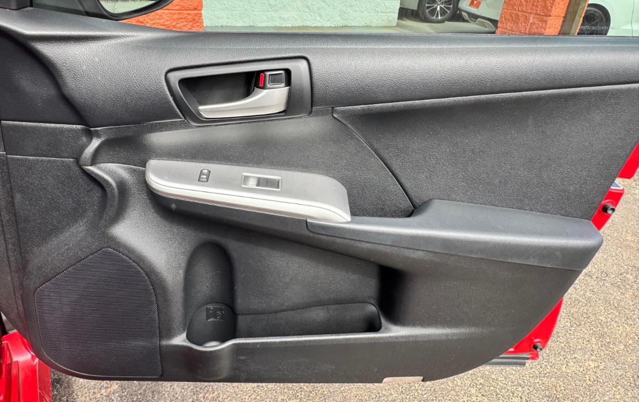 Toyota Camry 4dr Sdn I4 Auto SE Sport Limited Edition (Natl) 2012