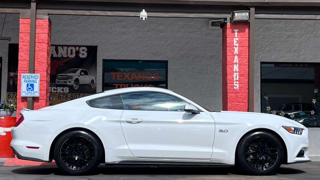 Ford Mustang GT Fastback 2017