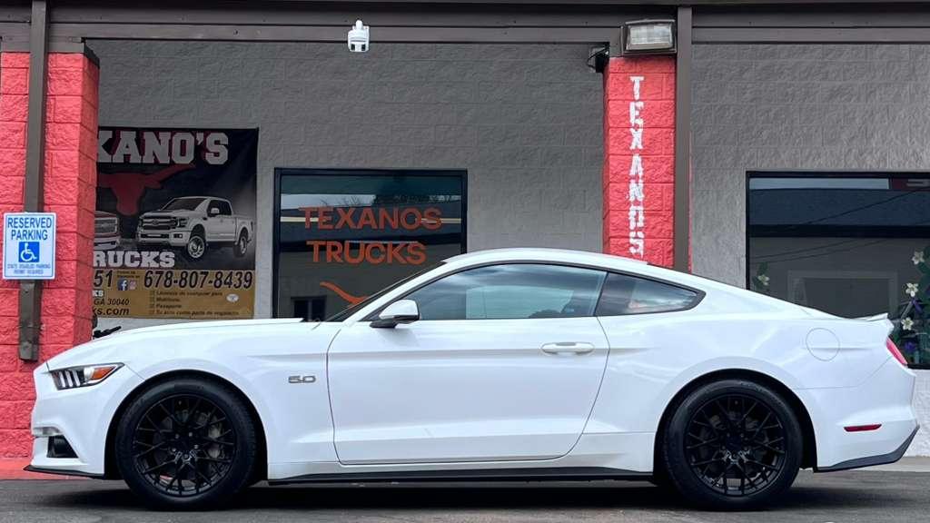 Ford Mustang GT Fastback 2017