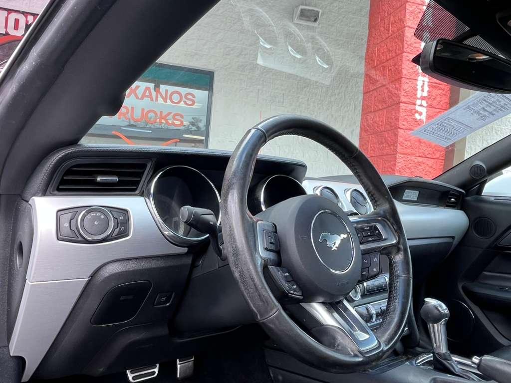 Ford Mustang GT Fastback 2017