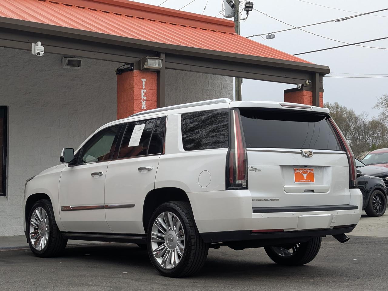 Cadillac Escalade 4WD 4dr Platinum 2016