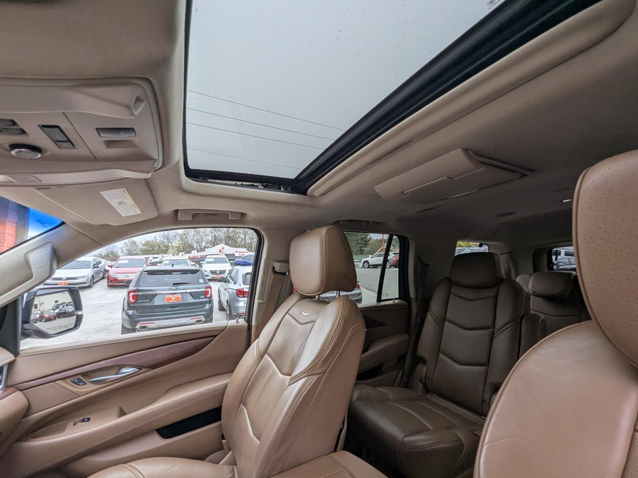 Cadillac Escalade 4WD 4dr Platinum 2016