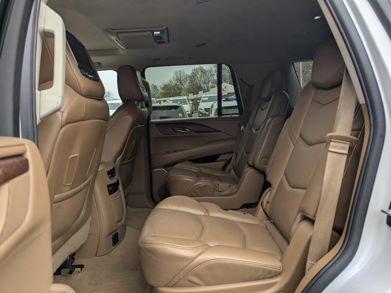 Cadillac Escalade 4WD 4dr Platinum 2016