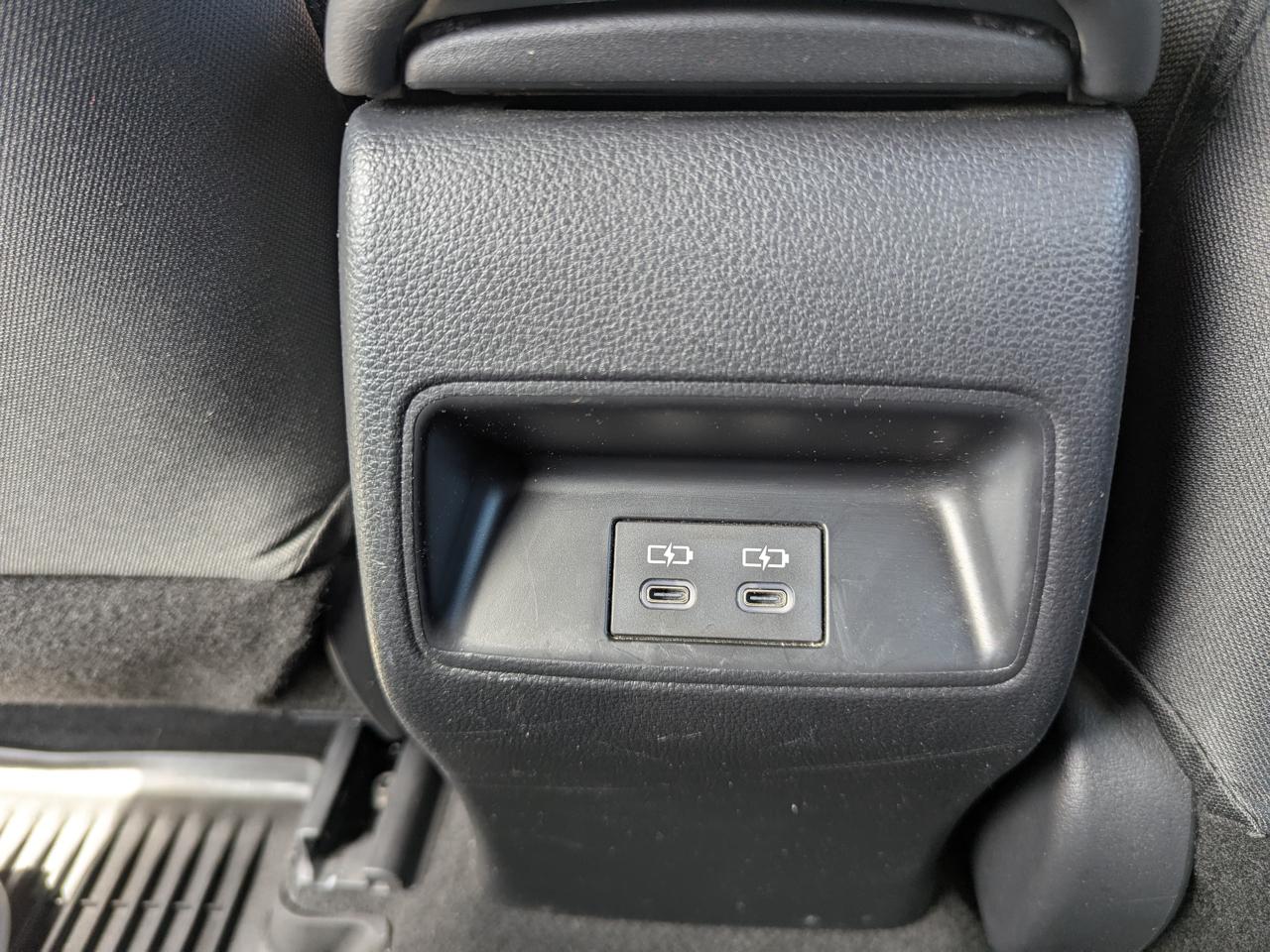 Toyota Corolla SE CVT (Natl) 2023