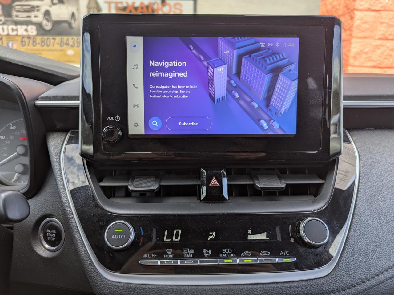 Toyota Corolla SE CVT (Natl) 2023