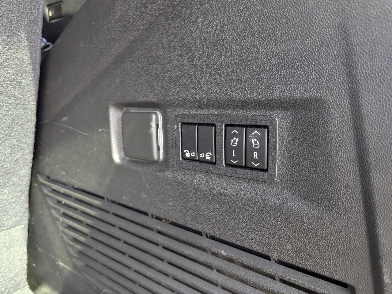 Chevrolet Tahoe 2WD 4dr LT 2021