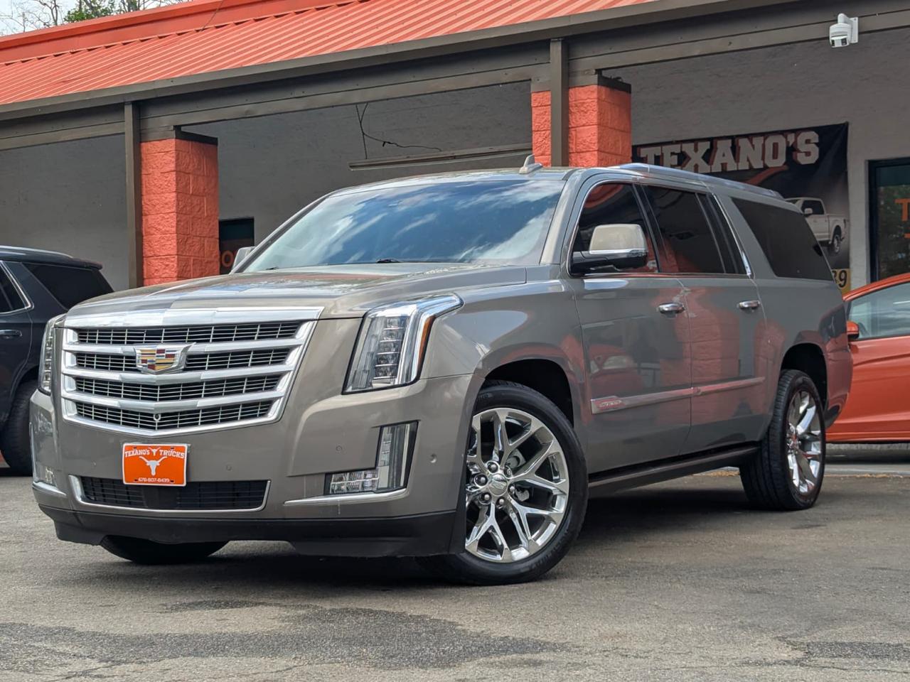 Cadillac Escalade ESV 4WD 4dr Premium Luxury 2017