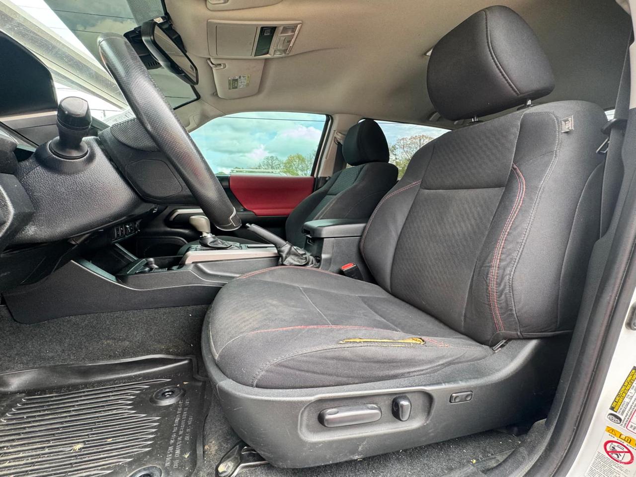 Toyota Tacoma 2WD TRD Off Road Double Cab 5' Bed V6 AT (Natl) 2020